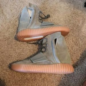 Yeezy 750 11.5 gray